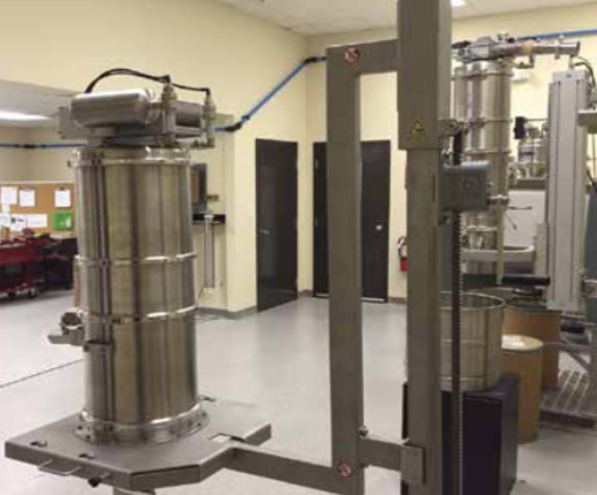 Transportador de vacío neumático instalado en el laboratorio de pruebas de Volkmann en Bristol, PA